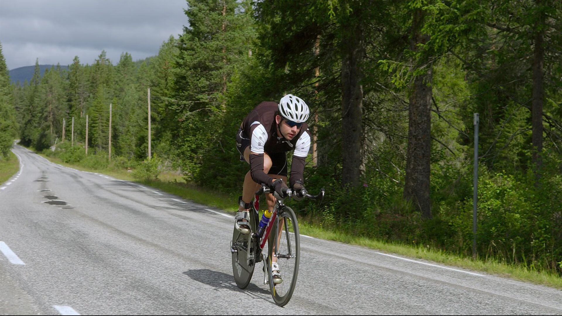 季后赛中“荣获”多场“最佳防守球员”头衔，被声称是“防守大师”！